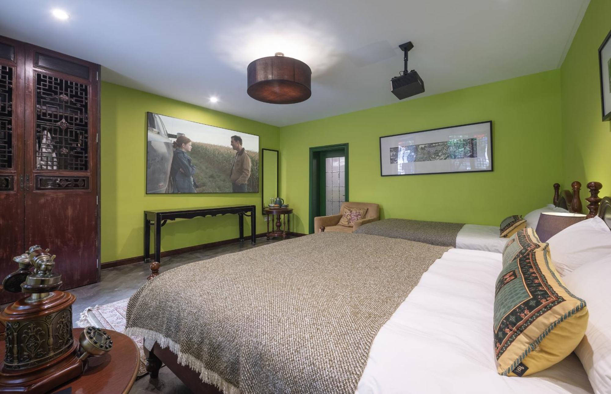 Hotel Cote Cour Deductive Beijing - Quadrangle Close To Tiananmen Square & Forbidden City & Nanluoguxiang, Walk To Wangfujing, English Speaking, Free Wifi, Free Laundry, Free Wonton & Noodles With Tour Ticket Service, Free Selfies With Ancient Costum Exterior foto