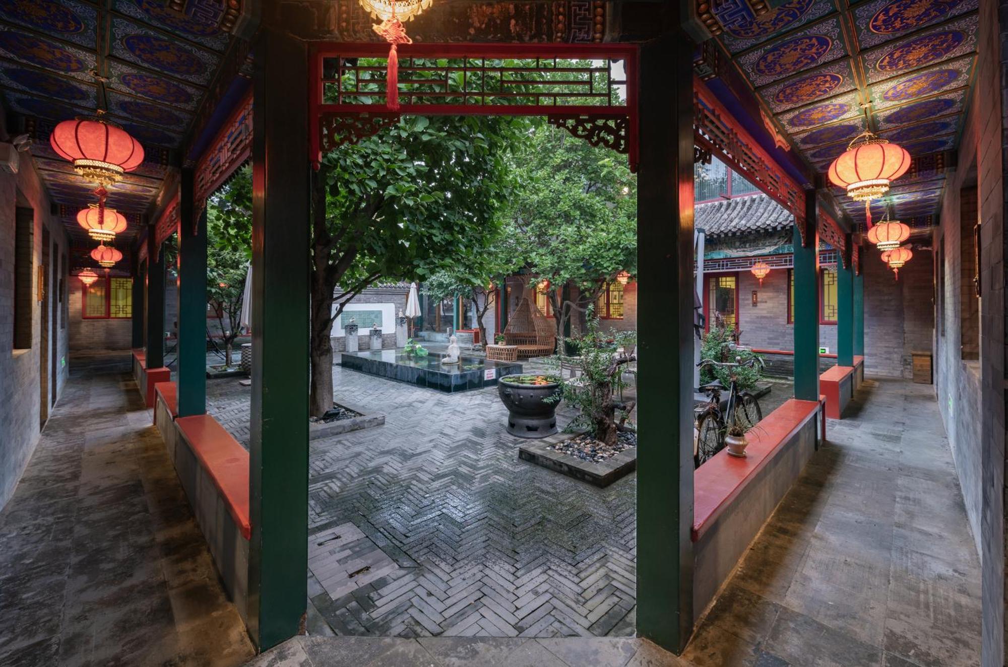 Hotel Cote Cour Deductive Beijing - Quadrangle Close To Tiananmen Square & Forbidden City & Nanluoguxiang, Walk To Wangfujing, English Speaking, Free Wifi, Free Laundry, Free Wonton & Noodles With Tour Ticket Service, Free Selfies With Ancient Costum Exterior foto