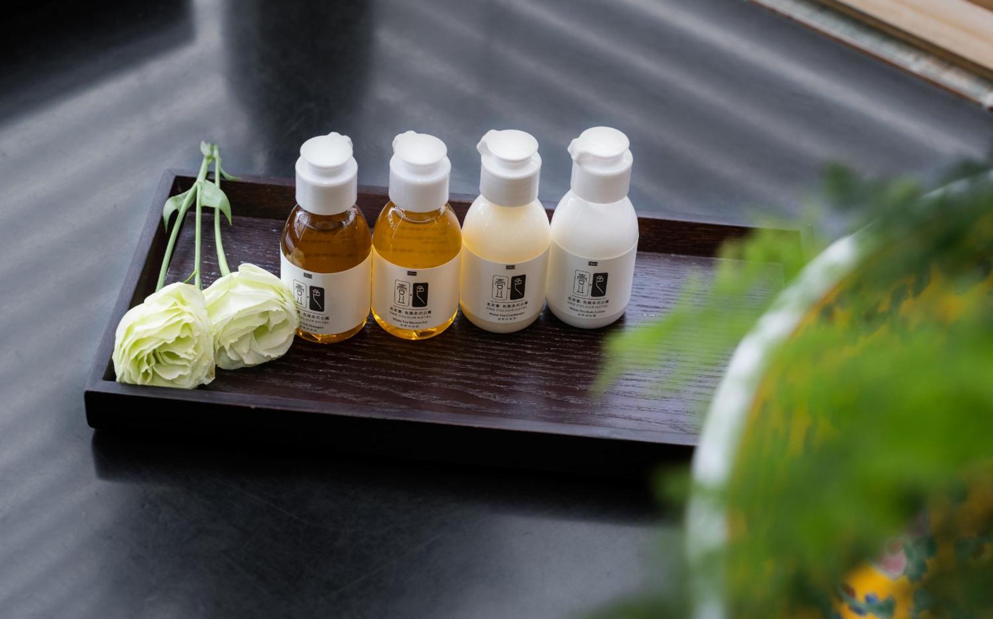 Hotel Cote Cour Deductive Beijing - Quadrangle Close To Tiananmen Square & Forbidden City & Nanluoguxiang, Walk To Wangfujing, English Speaking, Free Wifi, Free Laundry, Free Wonton & Noodles With Tour Ticket Service, Free Selfies With Ancient Costum Exterior foto
